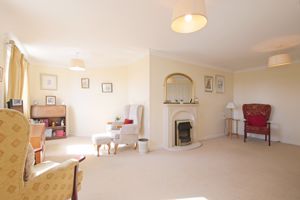 Lounge- click for photo gallery